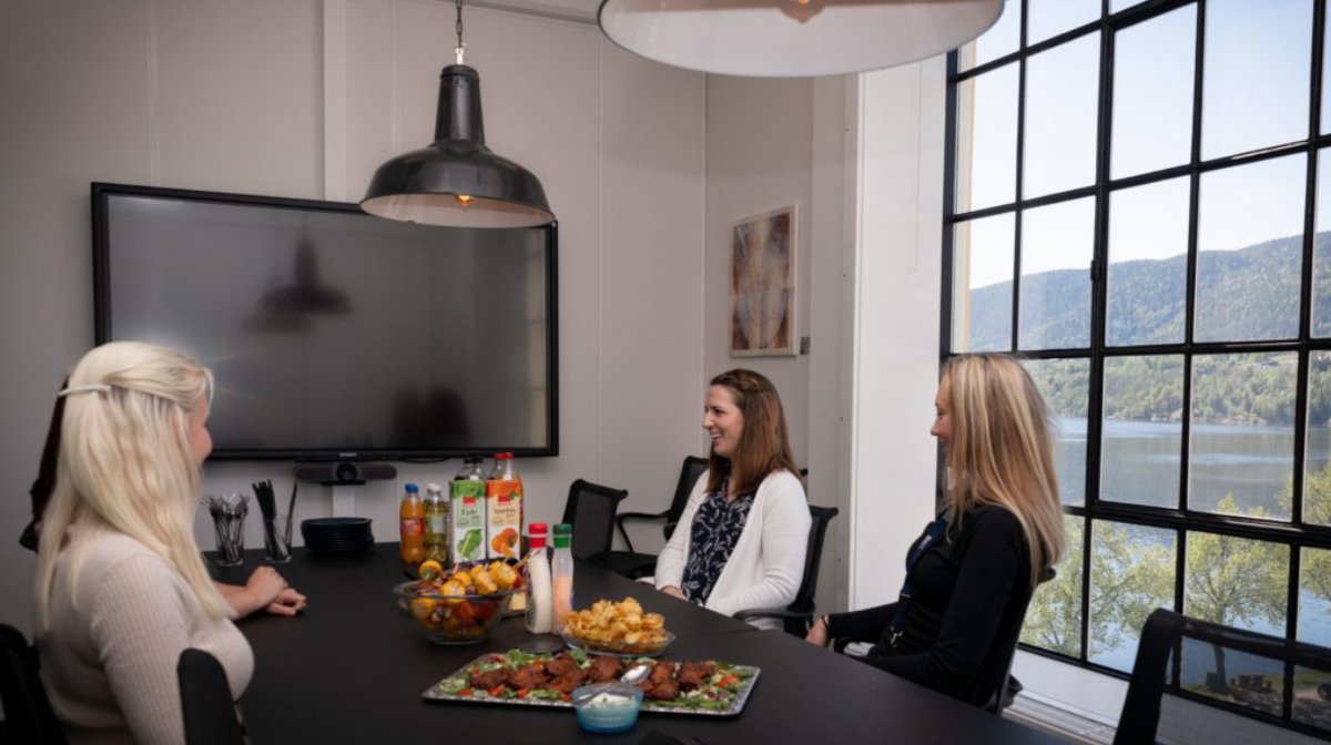 Sosialt-ECIT-4 (1) (1)